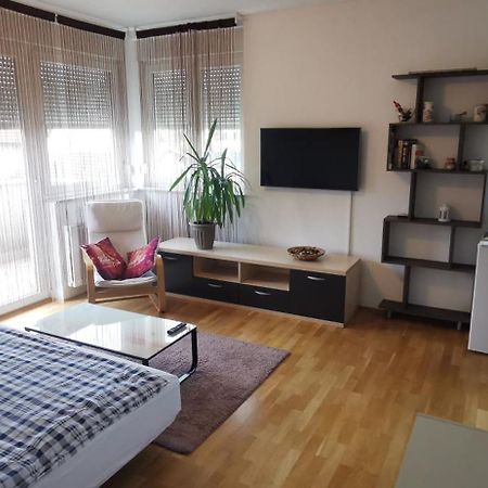 Apartment Daphnia Zagreb Room photo
